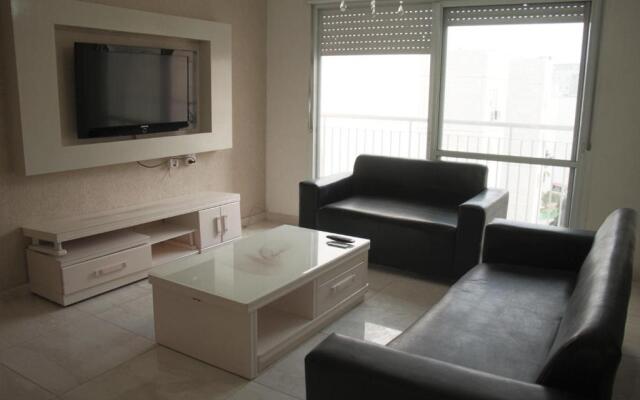 Beautiful 3 Bedroom Apartment