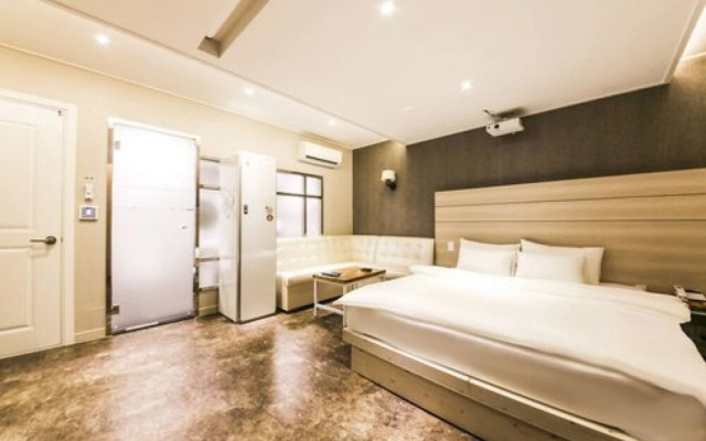 Gumi Bonggokdong Hotel Macheollu