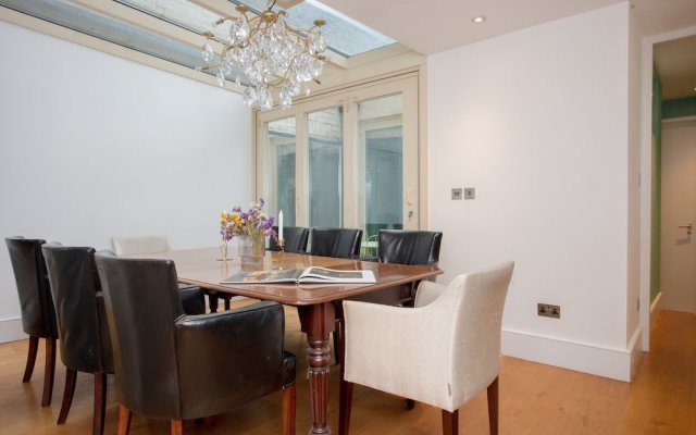 4 Bedroom House Next to Primrose Hill