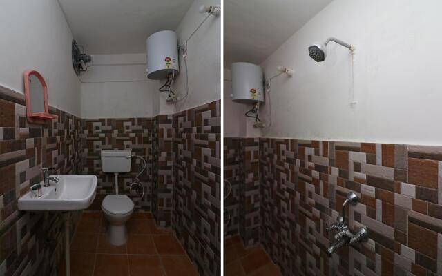 OYO 33482 Mahalakshmi Inn