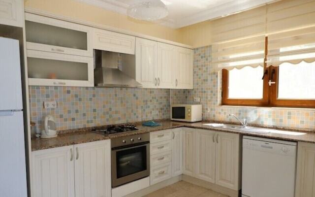 Villa AX12 by JoyLettings