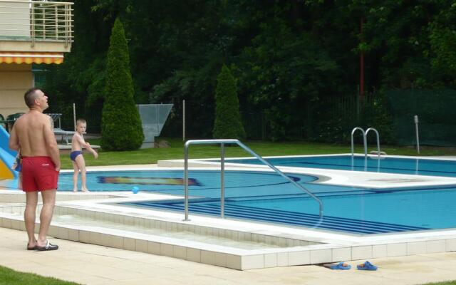 Panorama Wellness Apartman Hotel