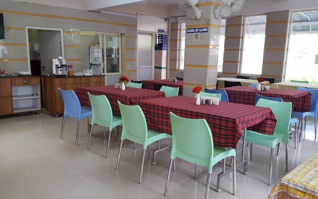 Maple Suites Serviced Apartments