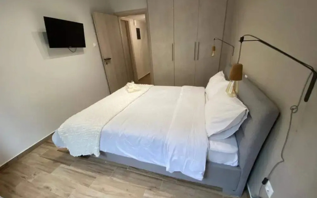 About Love Apartment- At015