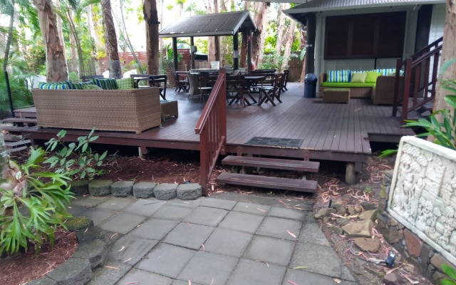 Palm Cove Retreat 31