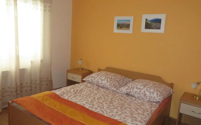 Apartment Hisa Lescer