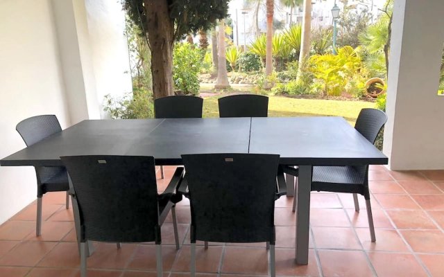 House With 3 Bedrooms in Estepona, With Pool Access, Enclosed Garden and Wifi - 150 m From the Beach