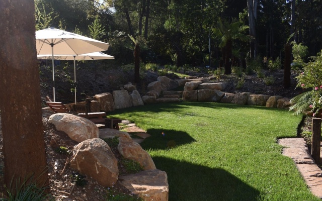 Garden Cottage at Fern Falls Cottages – Outside – Melbourne