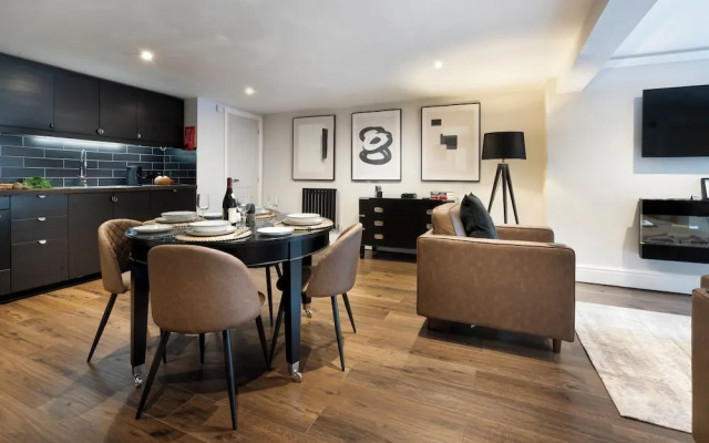 Courtyard Apartments