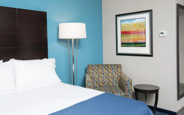 Holiday Inn Indianapolis Airport by IHG