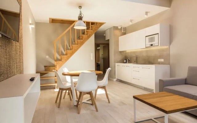 Royal Hill Residence