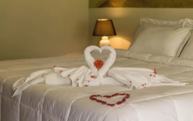 Hotel Sueno Dorado & Hot Springs