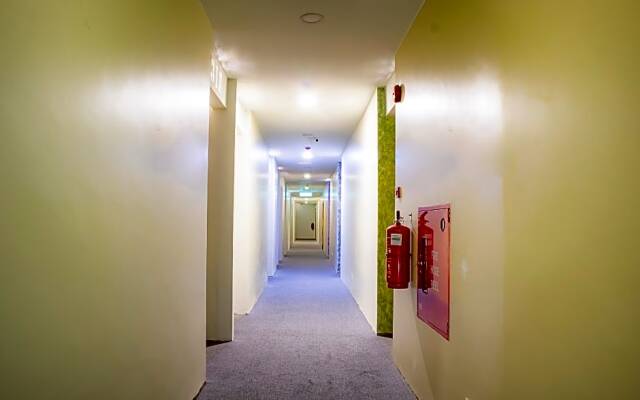 Oyo 90105 Towermas Hotel