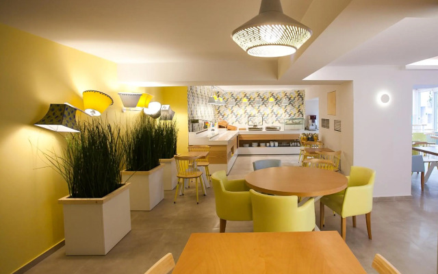 Frini Hotel