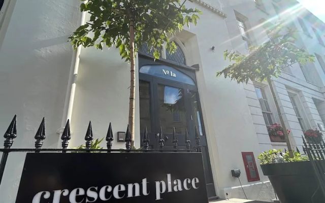 Crescent Place by Mansley