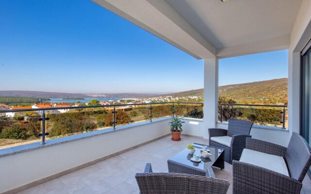 Stunning Home in Punat With Sauna, Wifi and 4 Bedrooms