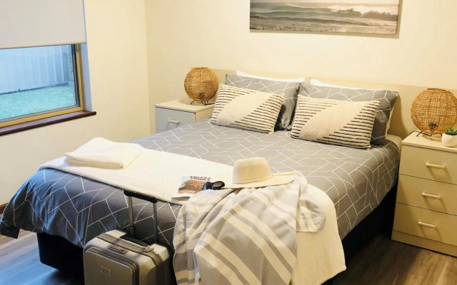 API Busselton Seaside Escape Apartments