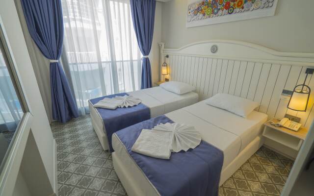 Marmaris Beach Hotel (Natalies Beach Hotel)