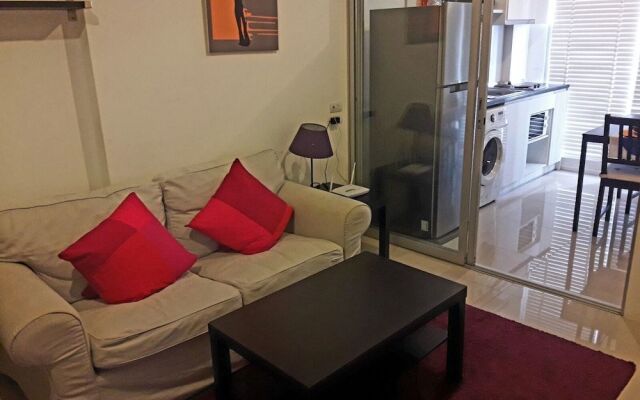 Highrise Cityview Aspire Condo Gym Pool