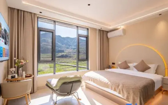 Yuheyi Homestay (Huangling Scenic Area Branch)