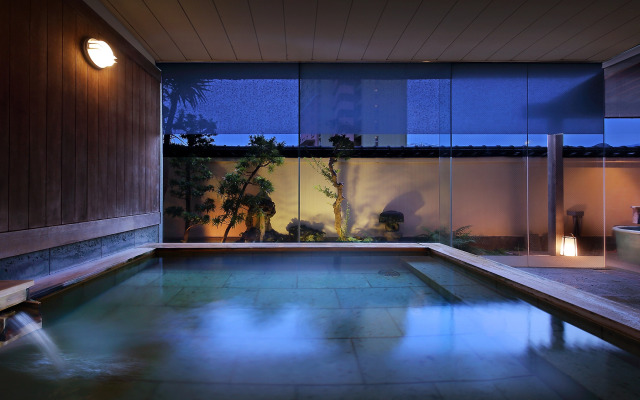 Atami Onsen Sakuraya Ryokan