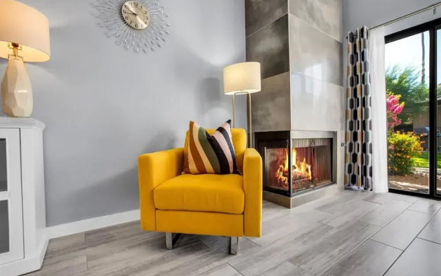 Hollywood Glam Hideaway