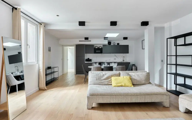Superb Apartment Porte Maillot / Arc de Triomphe