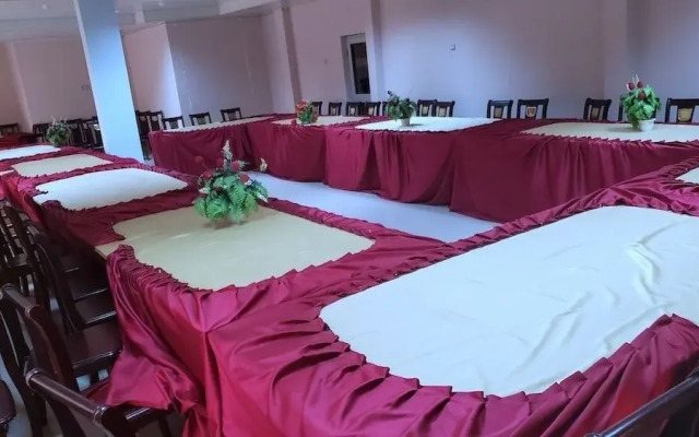 Emej Hotel