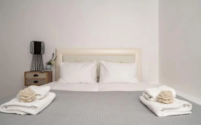 Lovely 2 bedroom unit Shivtey Israel Jerusalem