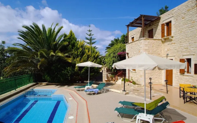 Villa Marcos Chara in Asteri