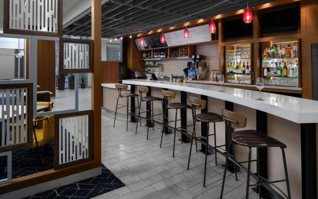 Courtyard by Marriott Cleveland University Circle