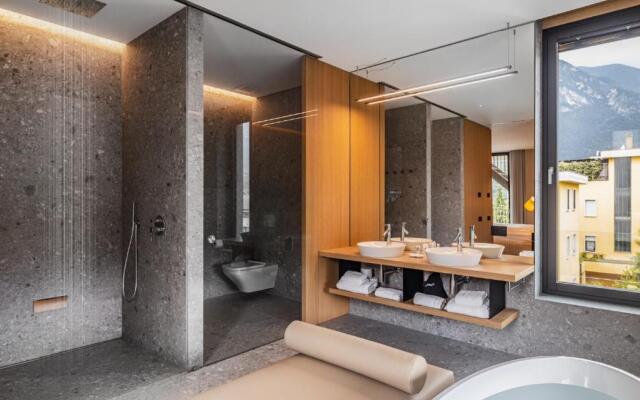 ESSENCE - Charming Suites