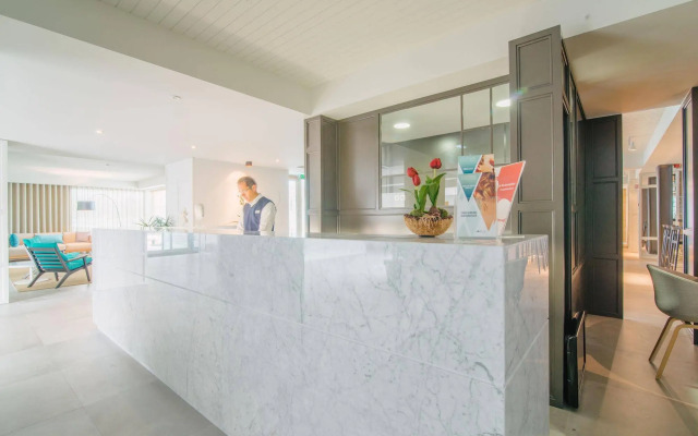 Aqualuz Lagos by The Editory