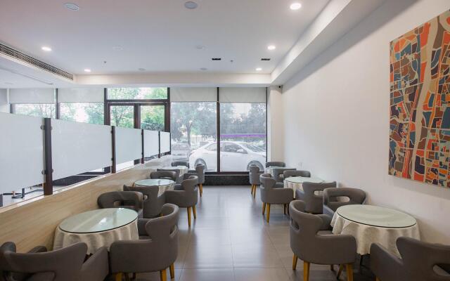 Hanting Hotel Yueyang Pipawang Highway lnterchange