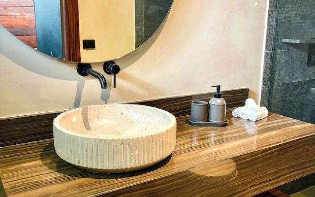 Serenzzo Hotel & Cuisine