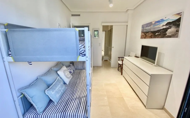 Luxury Apartment Overlooking Javea Bay and Mountains