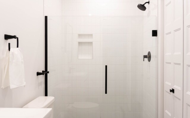 Hotel Knox - Downtown Montreal