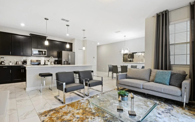 Four Bedrooms w/ Pool TownHome 4841