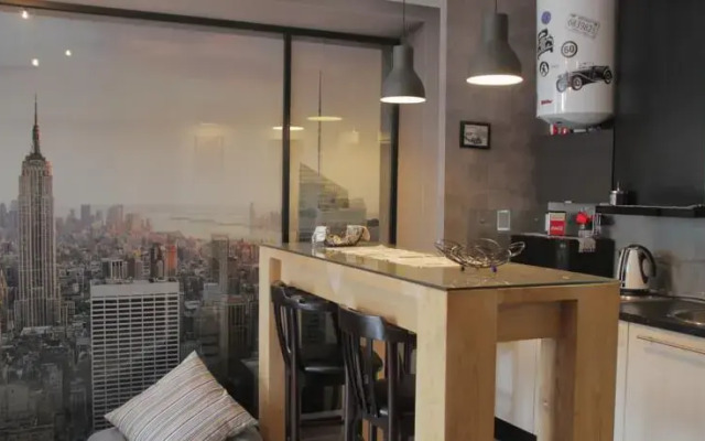 Leolina Apartments