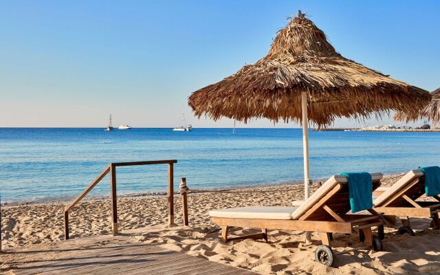 Grecian Bay Hotel