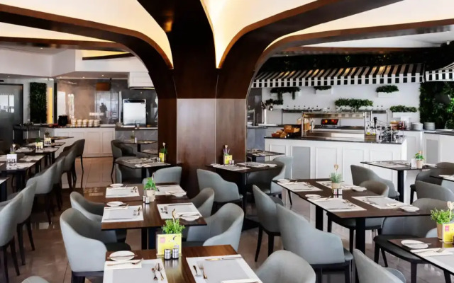 Leonardo Crystal Cove & Spa by the sea - Adults Only