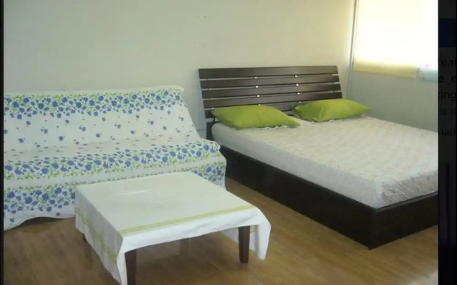 "room in Studio - T8 Guest House Don Mueang Challenger Triple Room"