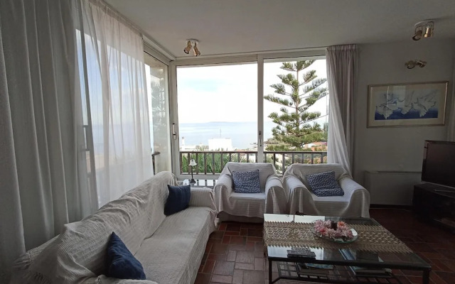 Beautiful 2-bed House in Saronida