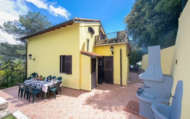 Villa Monte Enrico - Pool And Whirlpool