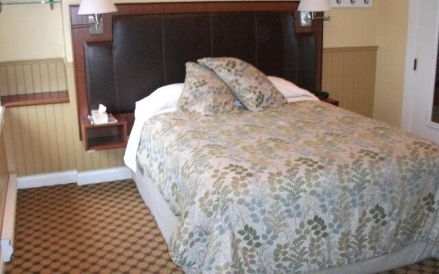 Salt Spring Inn