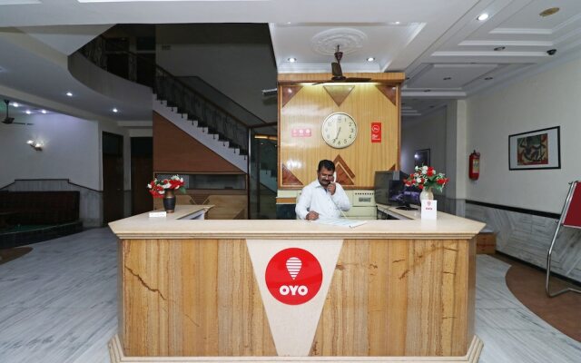 OYO 12419 Hotel Silver Shine