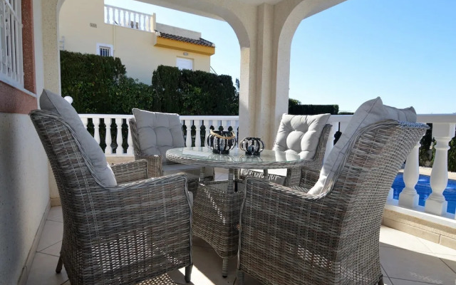 Captivating Villa in Rojales With Swimming Pool