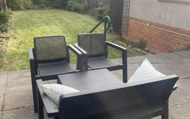 Immaculate 3-bed House in Luton