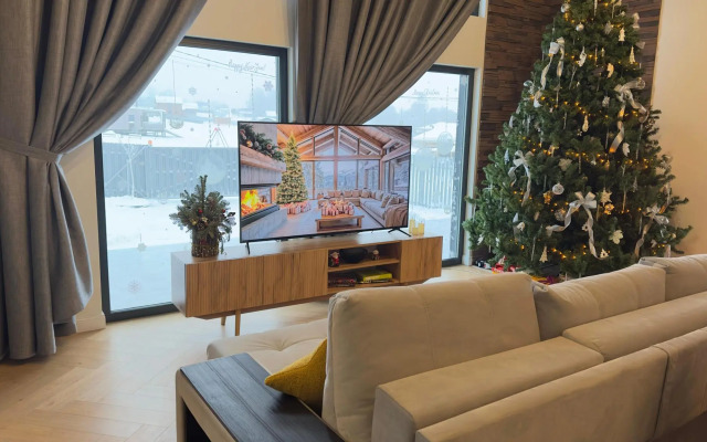 Дом у Мичуринского озера