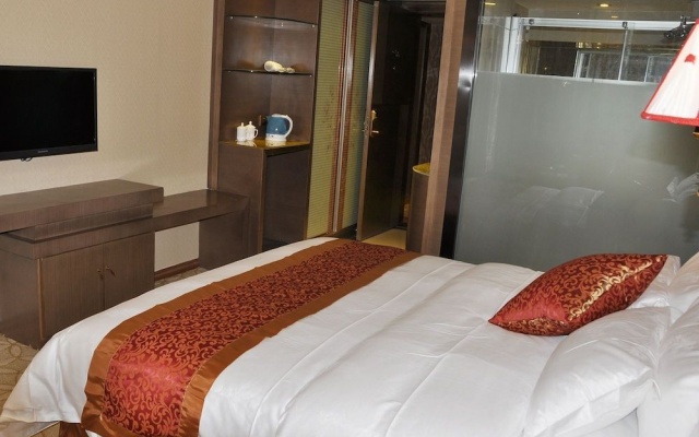 Palace Hotel – Guest Rooms – North District